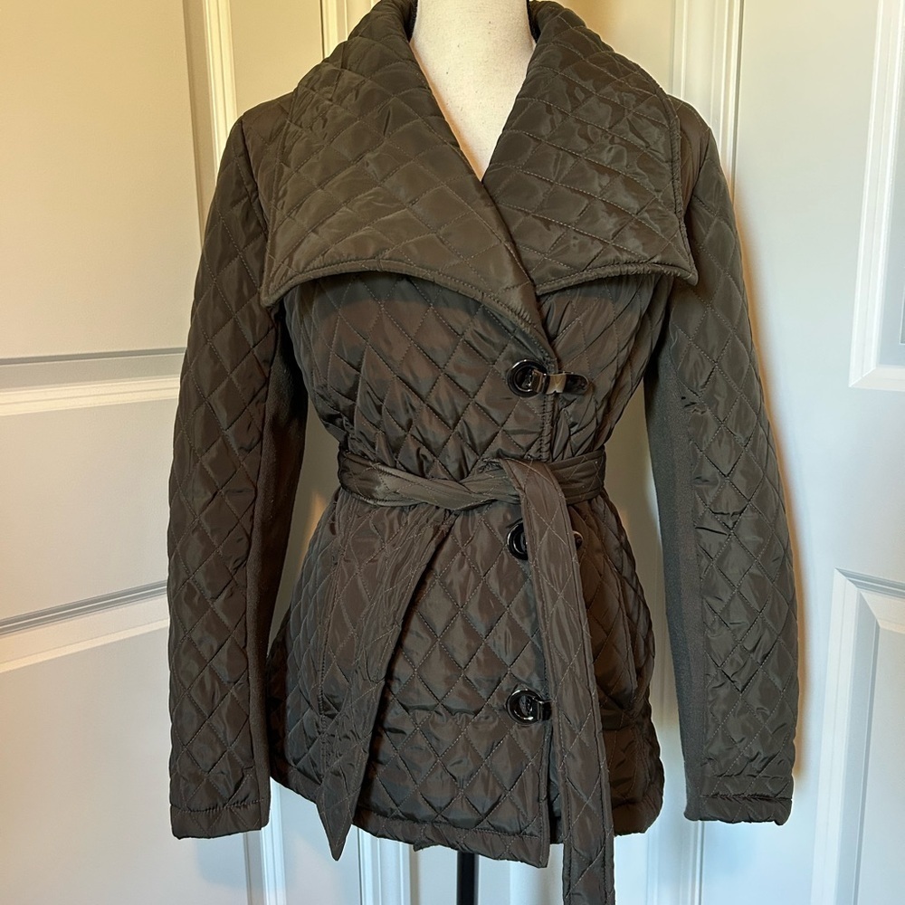 Westport black jacket puffer with collar buckles and waist belt